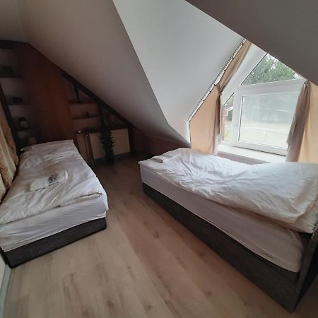 Egniss Apartman Богач Екстер'єр фото