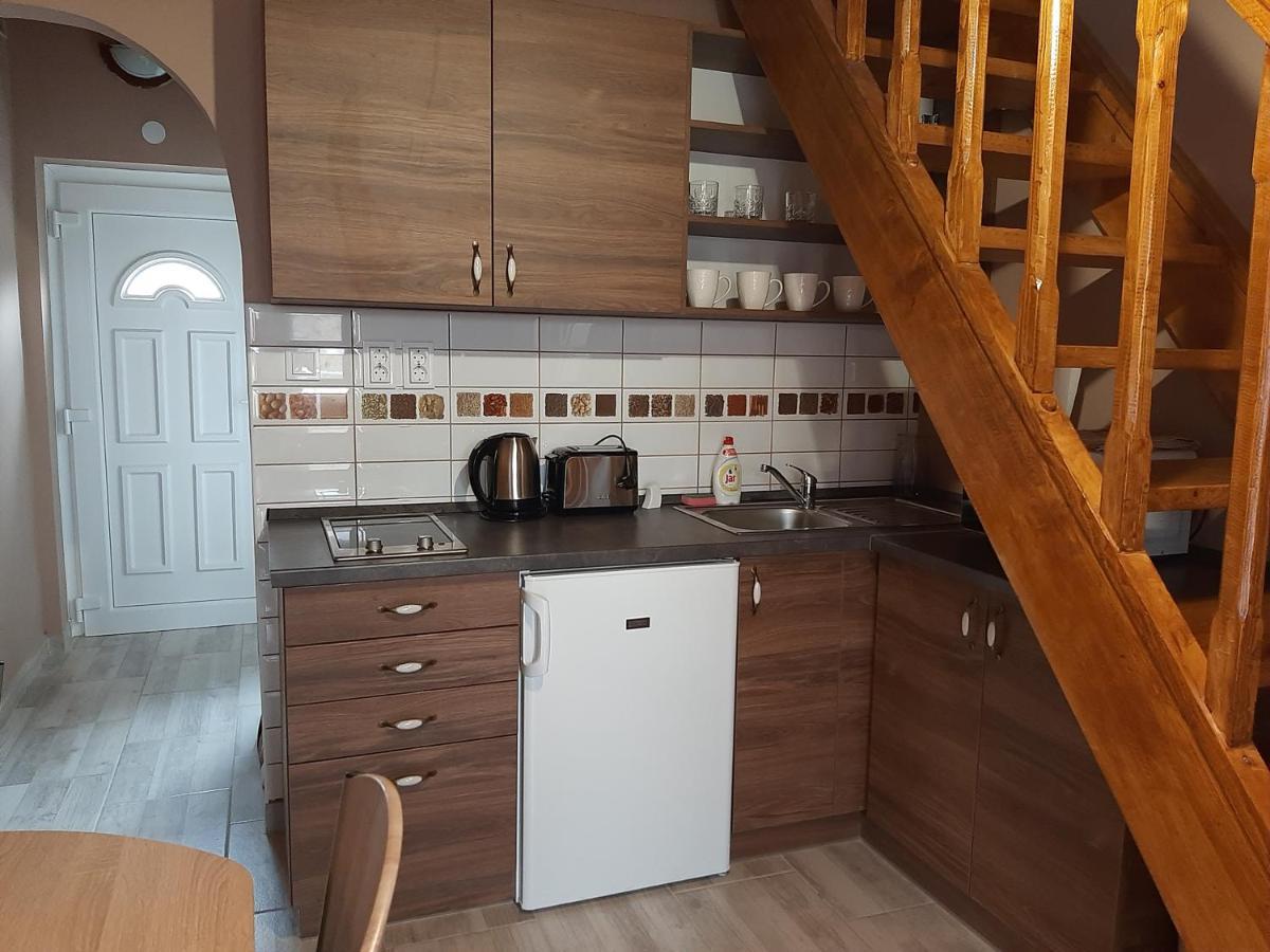 Egniss Apartman Богач Екстер'єр фото
