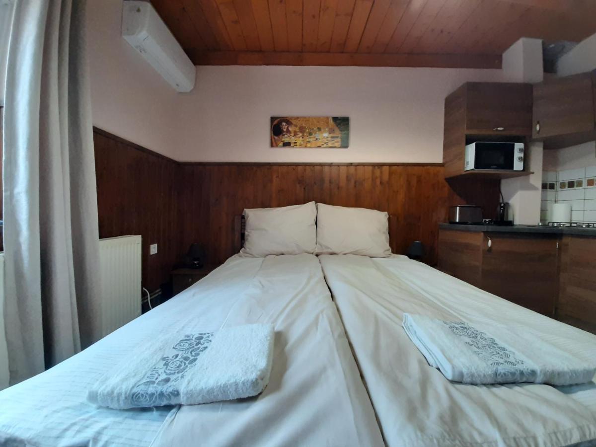 Egniss Apartman Богач Екстер'єр фото